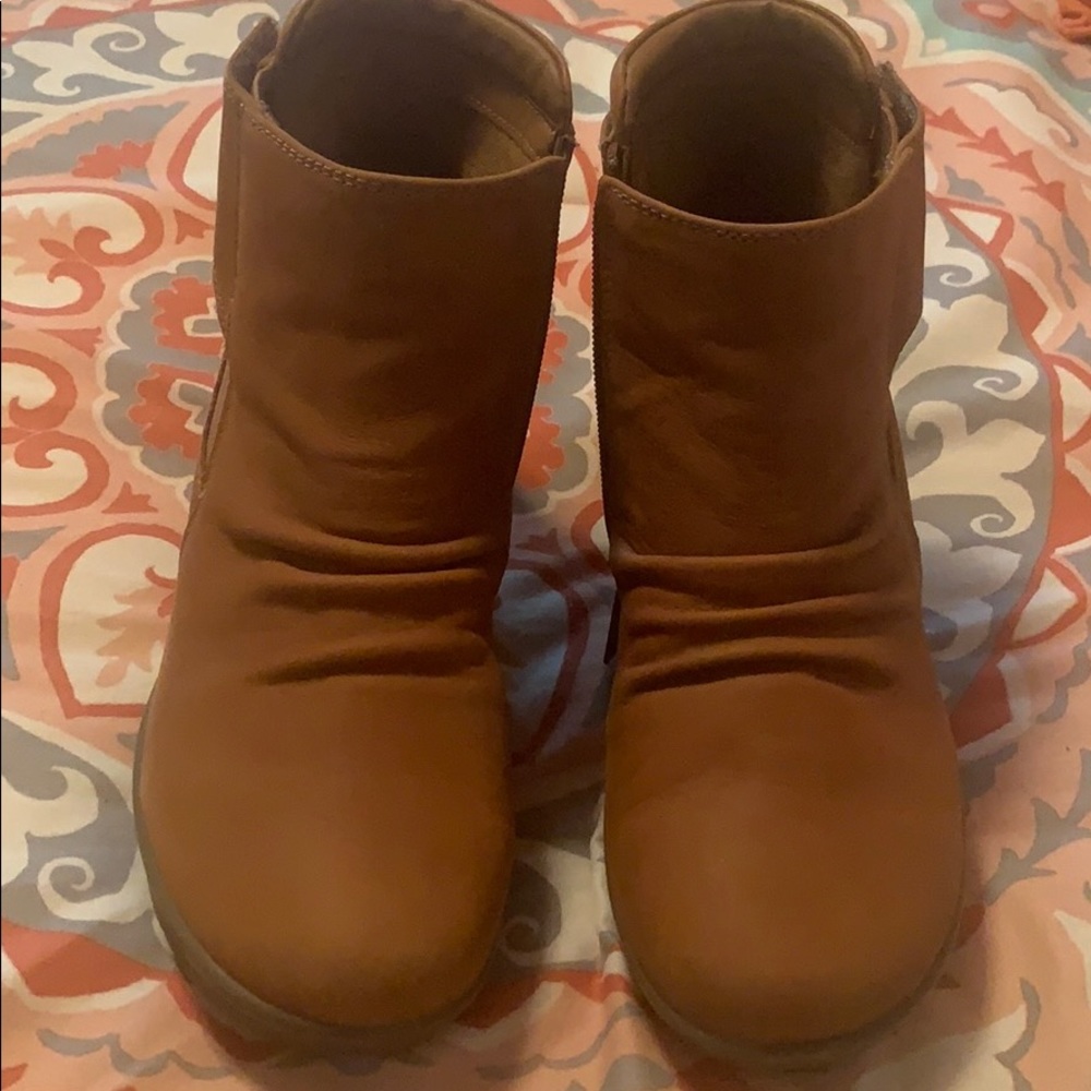 Sketchers boots